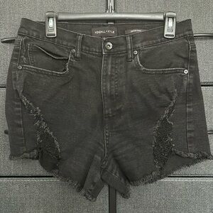 ▪️ KENDALL + KYLIE ▪️ The Icon Black Distressed Denim Shorts